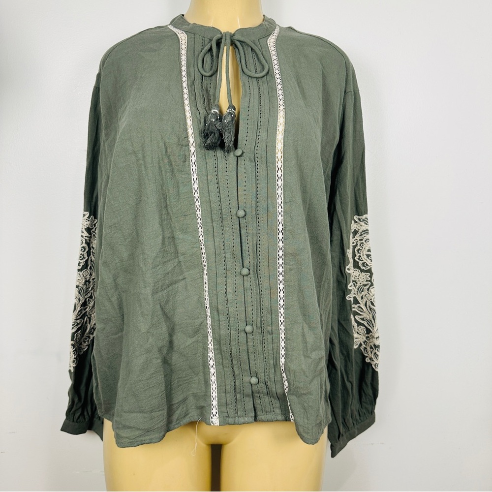 Zara Embroidered Blouse Sz M Long Sleeves Loose